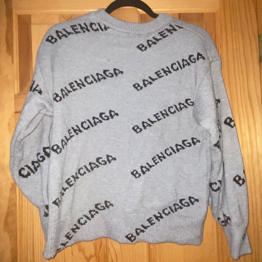 Sweater - Picture 2 of 6